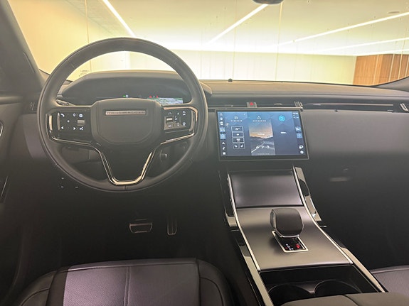 Land Rover Range Rover Velar 12 of 22