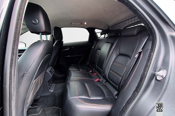 Jaguar F-PACE 11 of 14