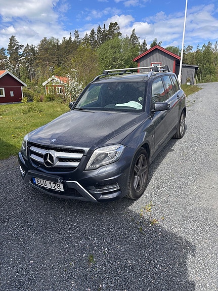 Mercedes-Benz GLK220 4 of 4