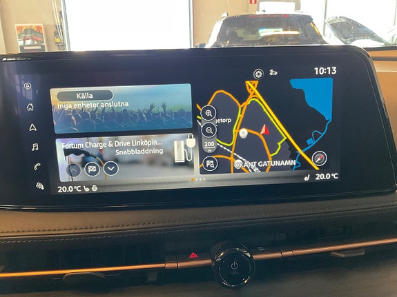 Nissan Ariya 9 of 15