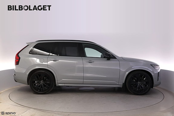 Volvo XC90 2 of 5