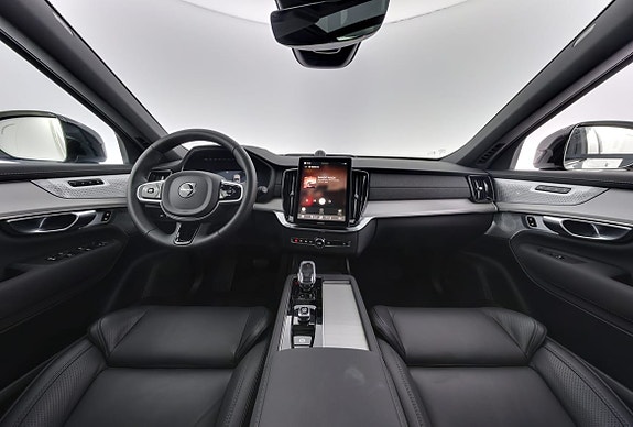 Volvo XC90 7 of 30