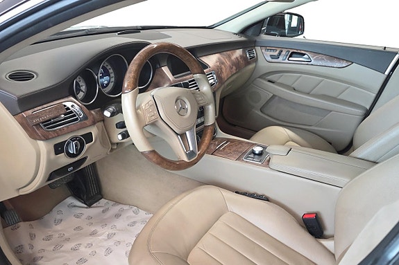 Mercedes-Benz CLS350 6 of 10