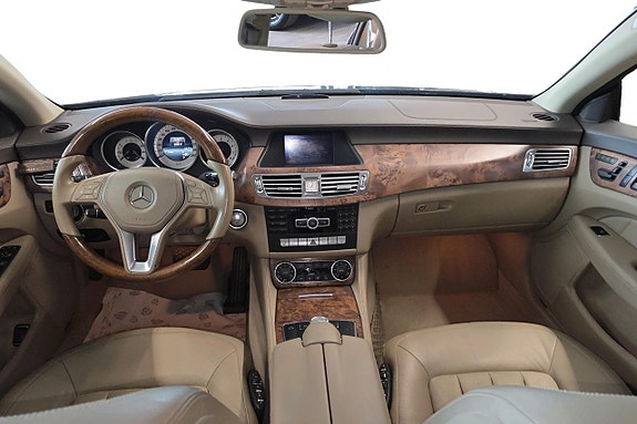 Mercedes-Benz CLS350 8 of 10