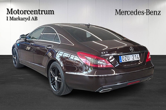 Mercedes-Benz CLS350 3 of 5