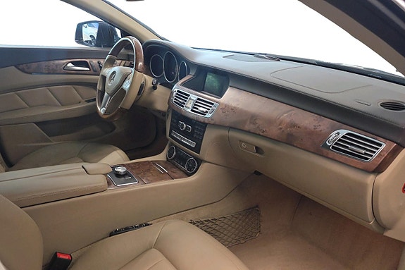 Mercedes-Benz CLS350 9 of 10
