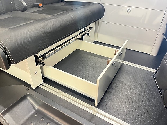 Adria ACTIVE PRO (B-körkort+Van+Plåtis+Automat+5m+Pop-Up) 12 of 17