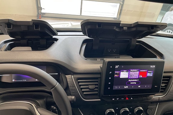 Renault Trafic 15 of 18