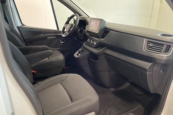 Renault Trafic 8 of 18