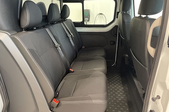 Renault Trafic 9 of 18
