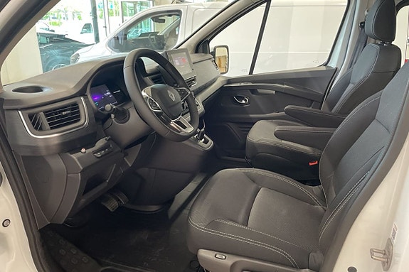 Renault Trafic 7 of 18
