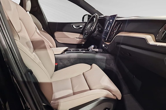 Volvo XC60 10 of 18