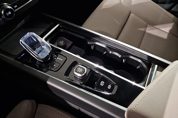 Volvo XC60 18 of 18