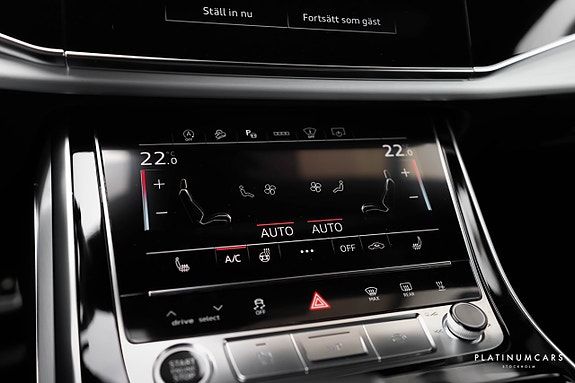 Audi Q8 15 of 25