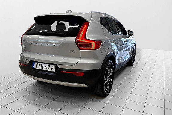 Volvo XC40 5 of 15