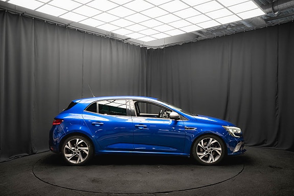 Renault Megane IV 5 of 5