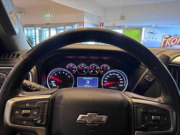 Chevrolet Silverado 1500 15 of 16