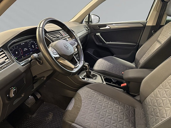Volkswagen Tiguan 8 of 9