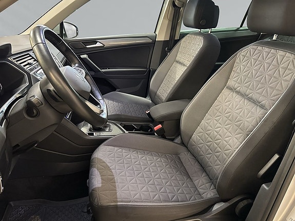 Volkswagen Tiguan 9 of 9