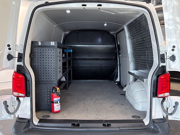 Volkswagen Transporter 9 of 30