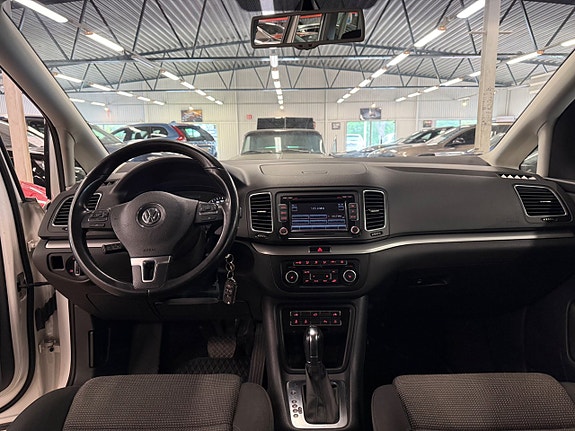 Volkswagen Sharan 8 of 8