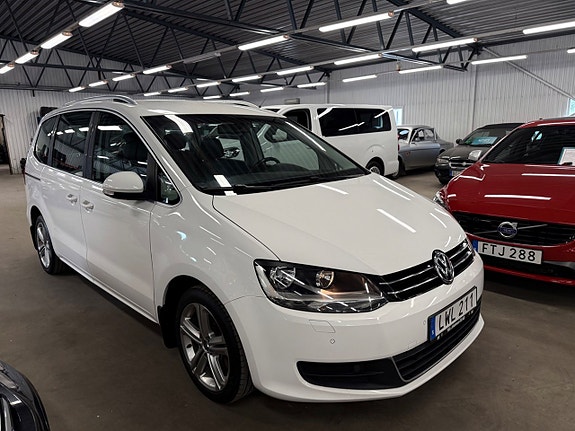 Volkswagen Sharan 3 of 5