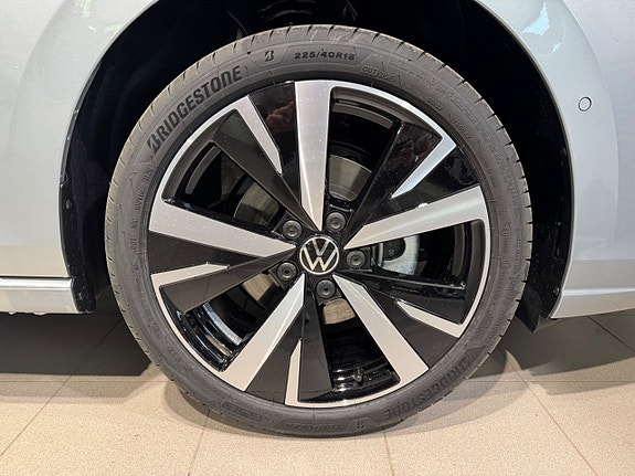 Volkswagen Golf I 5 of 18