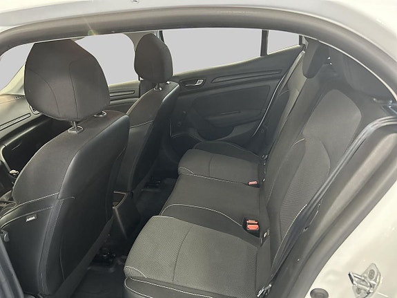 Renault Megane 10 of 18