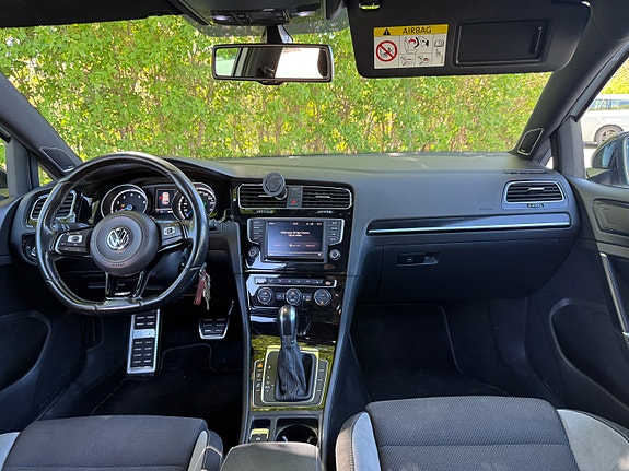 Volkswagen Golf VII 8 of 8