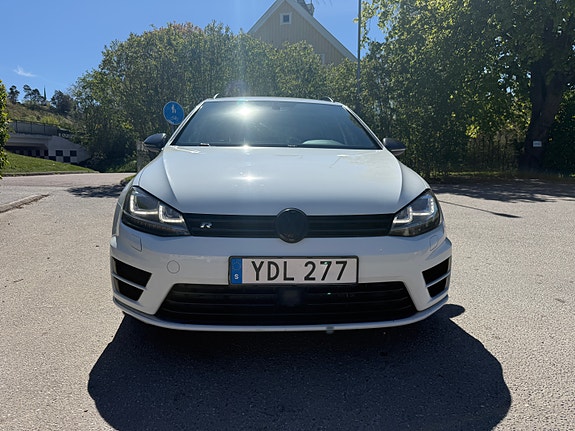 Volkswagen Golf VII 5 of 8