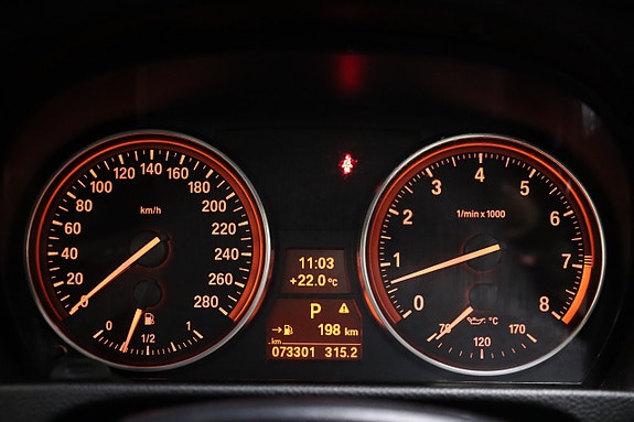 BMW 330i 23 of 23