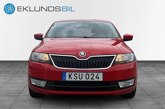Skoda Rapid 3 of 16