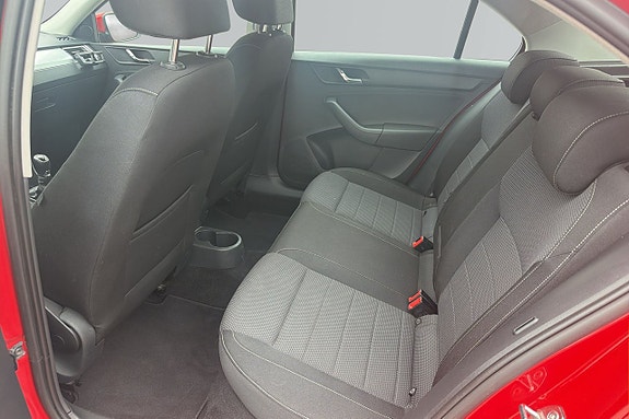 Skoda Rapid 14 of 16