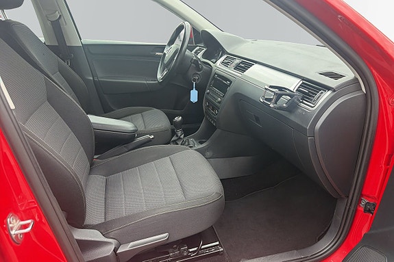 Skoda Rapid 13 of 16