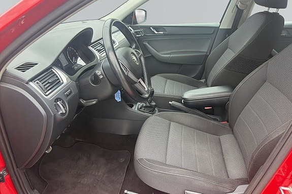 Skoda Rapid 12 of 16