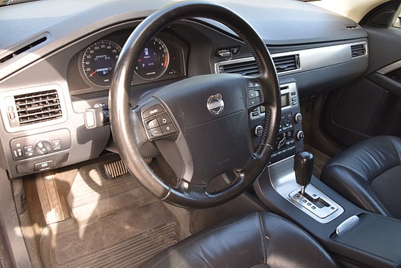 Volvo V70 18 of 22