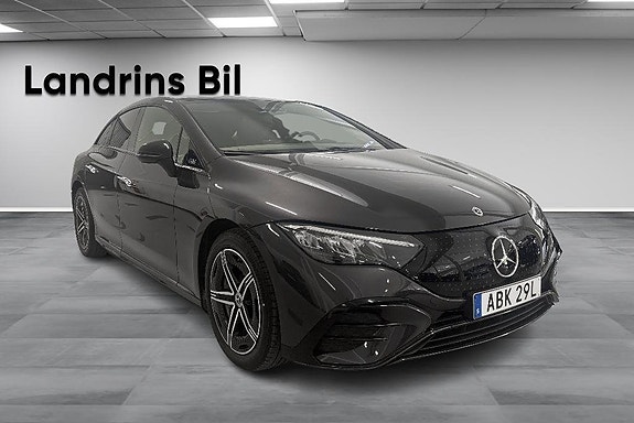 Mercedes-Benz EQE350 3 of 5