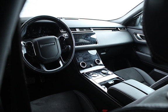 Land Rover Range Rover Velar 8 of 11