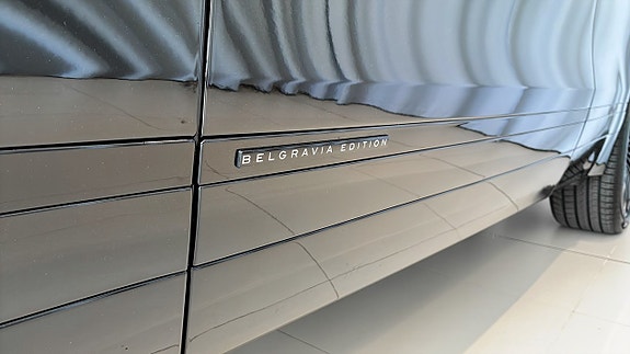 Land Rover Range Rover Velar 12 of 14