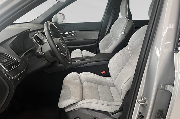 Volvo XC90 7 of 26