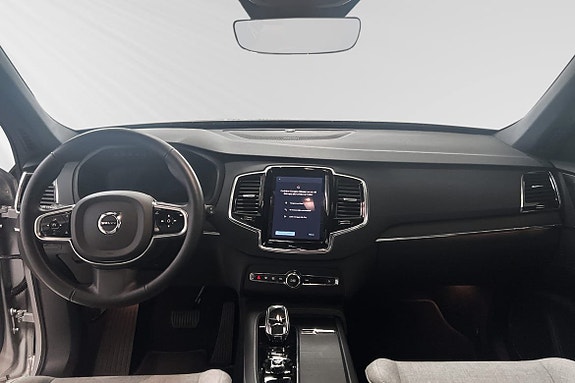 Volvo XC90 9 of 26