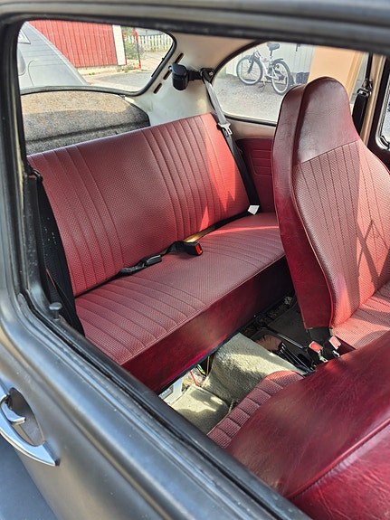 Volkswagen 1303 4 of 5