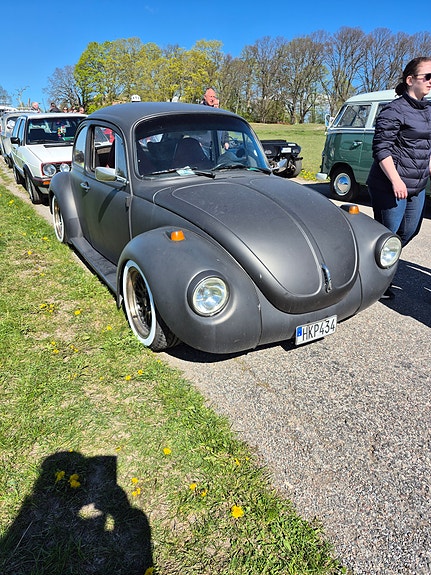 Volkswagen 1303 2 of 5