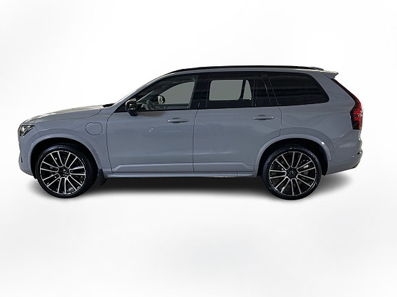 Volvo XC90 2 of 4