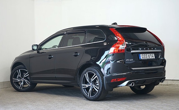 Volvo XC60 3 of 16