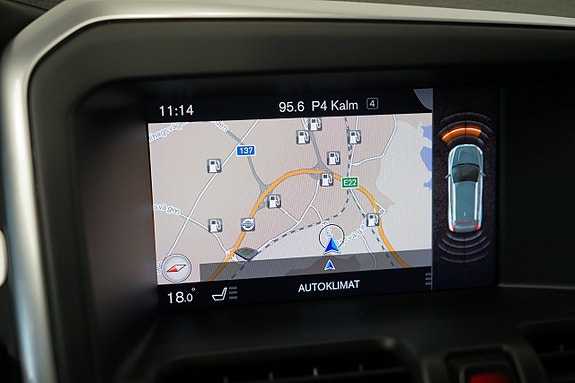 Volvo XC60 7 of 16