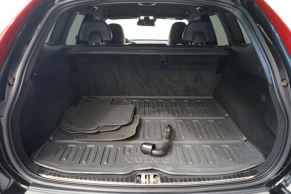 Volvo XC60 15 of 16