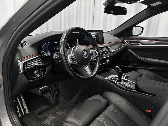 BMW 530e 9 of 17