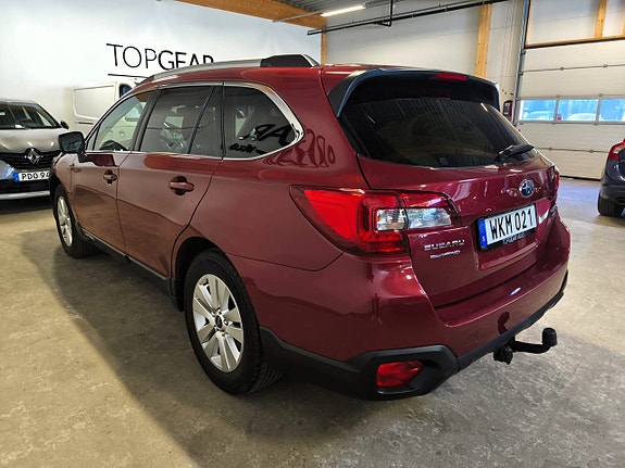 Subaru Outback 4 of 5