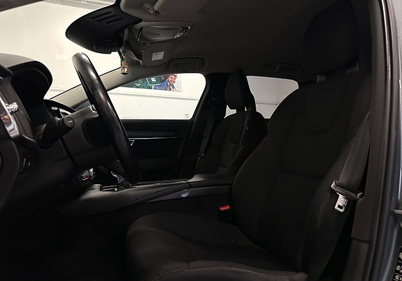 Volvo V90 Cross Country 8 of 11